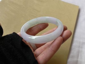 ラベンダー翡翠バングル