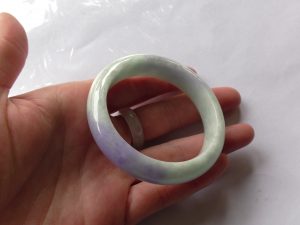ラベンダー翡翠バングル