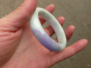 ラベンダー翡翠バングル
