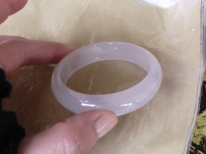 ラベンダー氷翡翠バングル