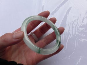本翡翠バングル