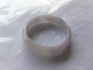 ラベンダー翡翠バングル