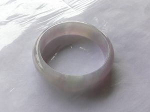 ラベンダー翡翠バングル