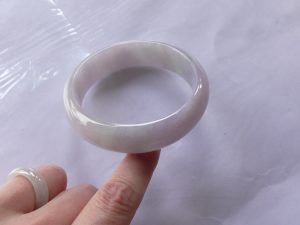ラベンダー翡翠バングル