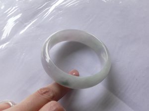 ラベンダー翡翠バングル