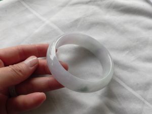 ラベンダー翡翠バングル