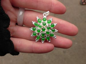 ろうかん翡翠ペンダント