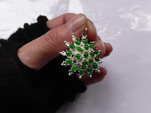 ろうかん翡翠ペンダント