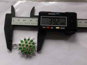 ろうかん翡翠ペンダント