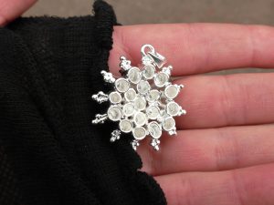 ろうかん翡翠ペンダント