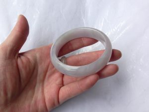 ラベンダー翡翠バングル