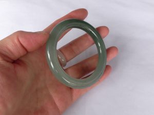 氷翡翠プリンセスバングル