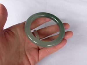 氷翡翠プリンセスバングル