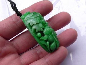 翡翠カービング