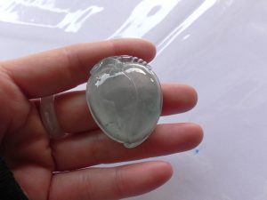 氷翡翠カービング