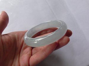 高級氷翡翠バングル