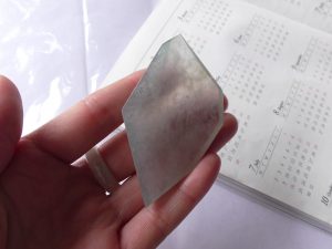氷翡翠彫刻用原石