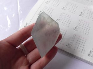 氷翡翠彫刻用原石