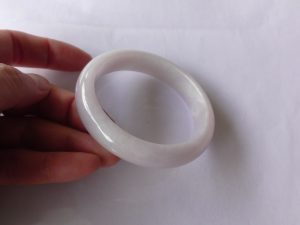 ラベンダー翡翠バングル