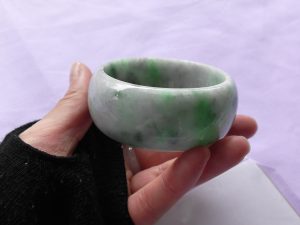 本翡翠バングル