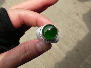 ろうかん翡翠ルース
