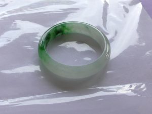 高級翡翠バングル