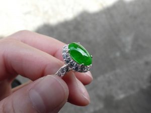 ろうかん翡翠ルース