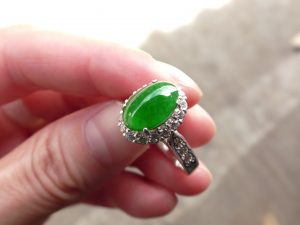 ろうかん翡翠ルース