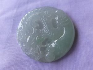 氷翡翠カービング