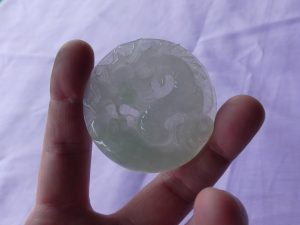 氷翡翠カービング