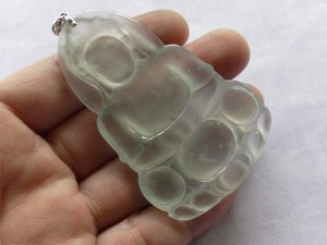 氷翡翠カービング