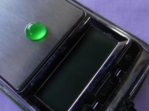 蛍光翡翠ルース
