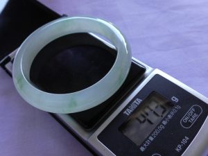 氷翡翠バングル