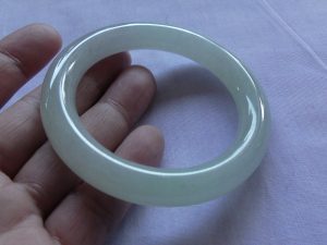 氷翡翠プリンセスバングル
