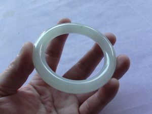 氷翡翠プリンセスバングル