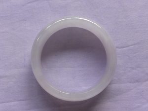 氷翡翠バングル