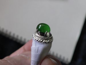 ろうかん翡翠ルース
