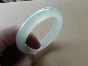 高級氷翡翠バングル