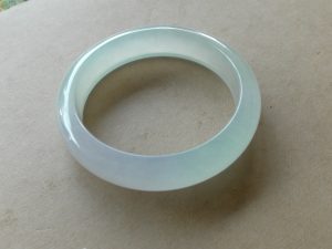 高級氷翡翠バングル