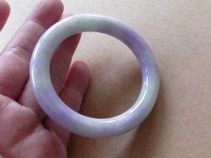 ラベンダー翡翠バングル
