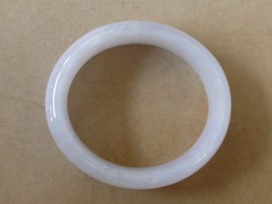 ラベンダー翡翠バングル