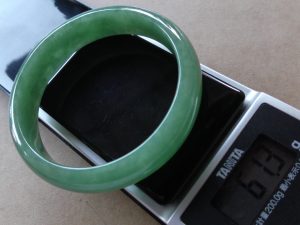 本翡翠バングル