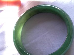 本翡翠バングル