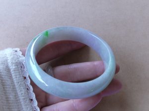 本翡翠バングル