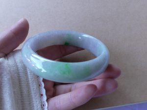 本翡翠バングル