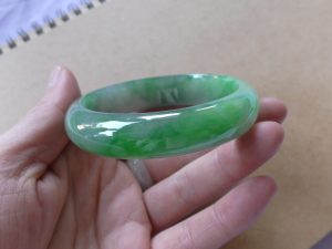 高級翡翠バングル