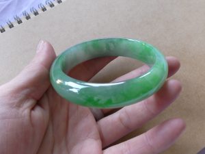 高級翡翠バングル
