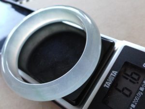 氷翡翠バングル