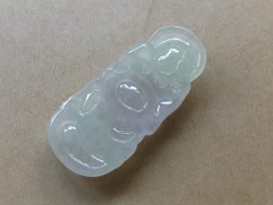 氷翡翠カービング