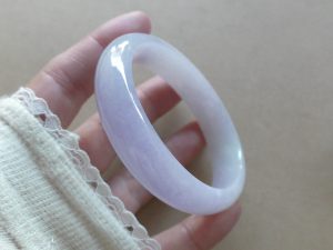 ラベンダー氷翡翠卵型バングル